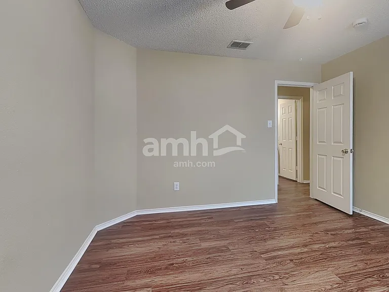 5200 Emmeryville Ln — Photo 17
