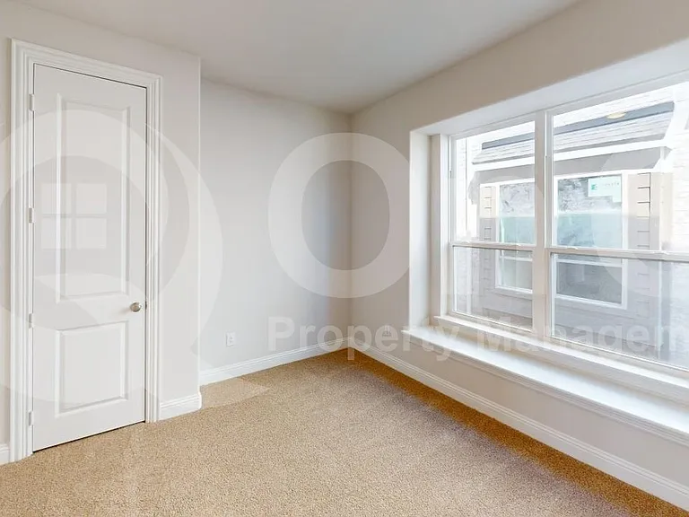 8407 Cornerstone Dr — Photo 18