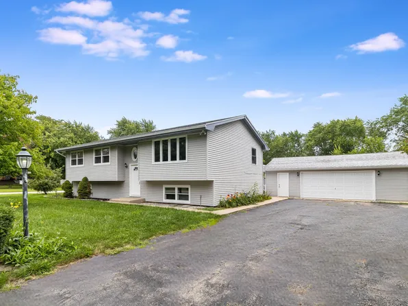 3552 Holly Lynn Ln, Joliet, IL 60431