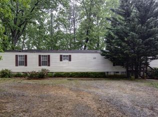 7384 Windy Oaks Dr, Gainesville, GA 30506