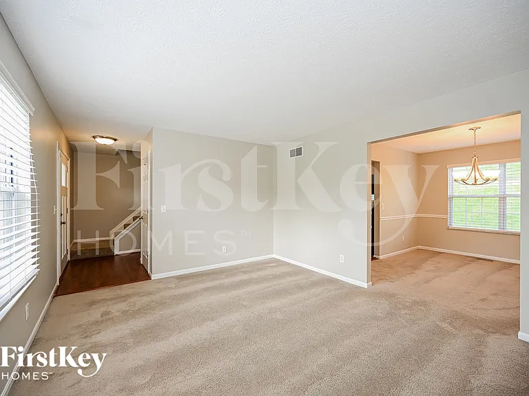 5328 Orchard Creek Ct — Photo 5