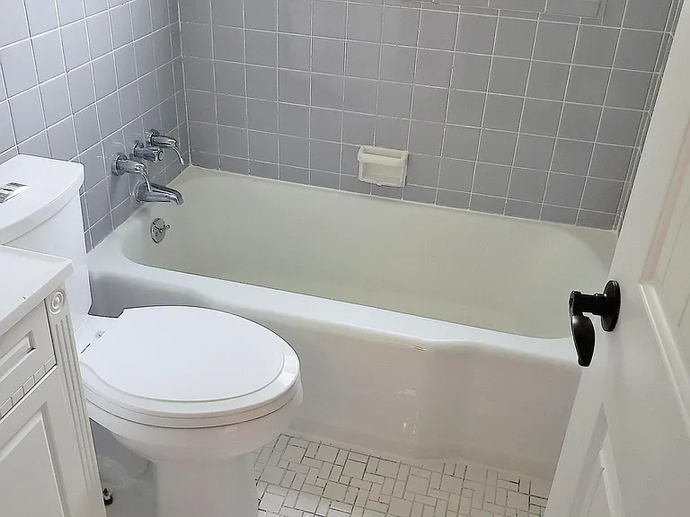208 Ramsey Ln — Photo 15
