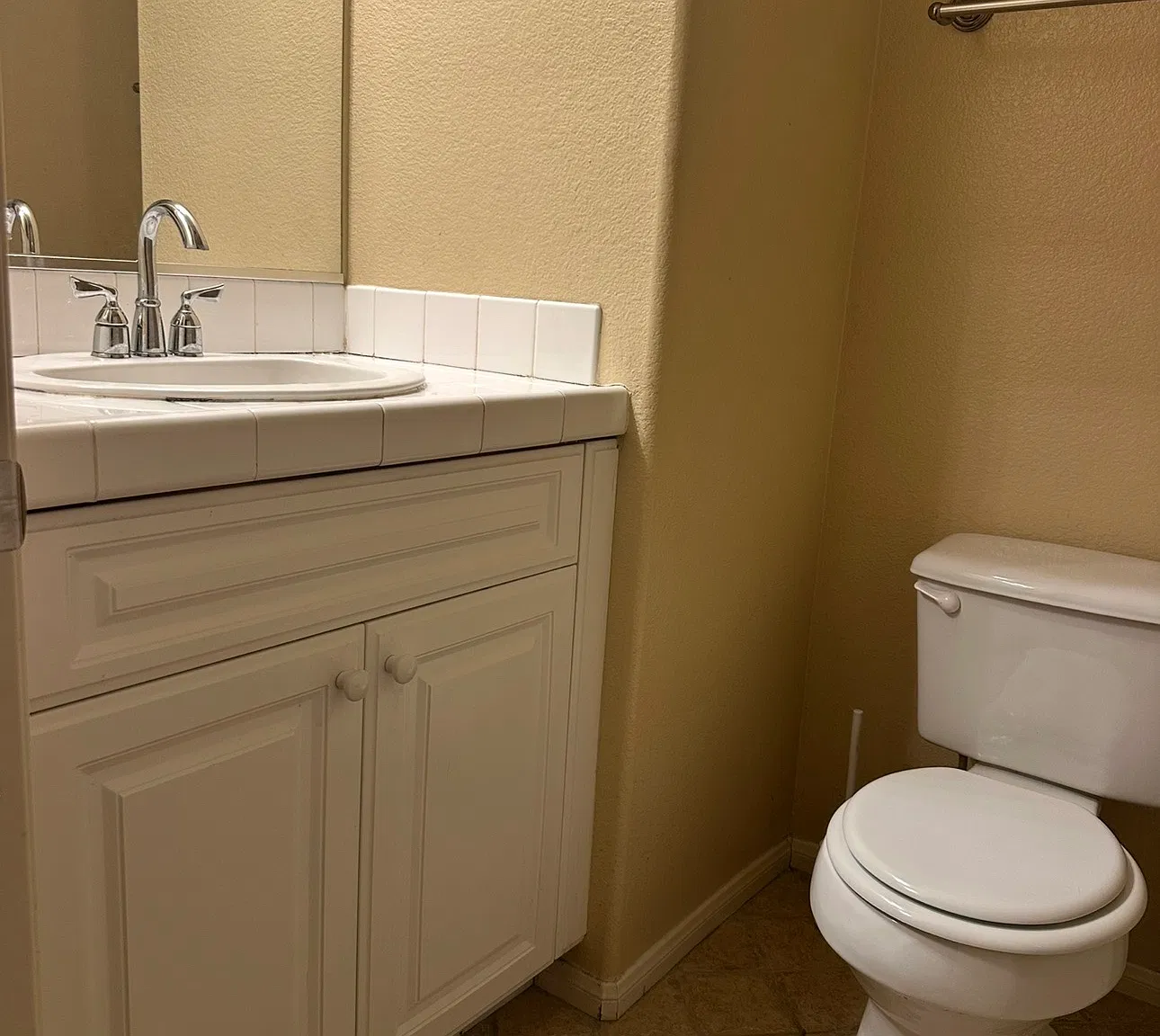 562 Cypress Hills Dr — Photo 4