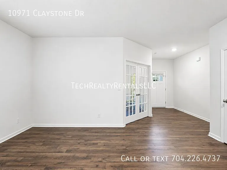 10971 Claystone Dr — Photo 12