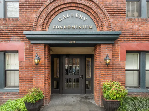 2076 NW Johnson St #103, Portland, OR 97209