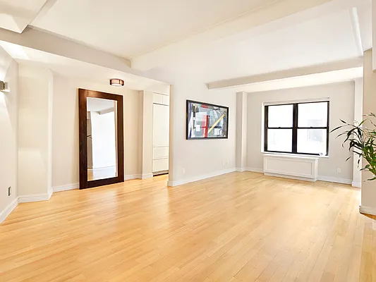 Sold by Sotheby's International Realty | media 3