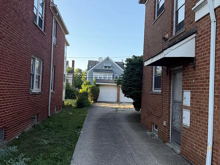 18709 Chagrin Blvd #2 — Photo 14
