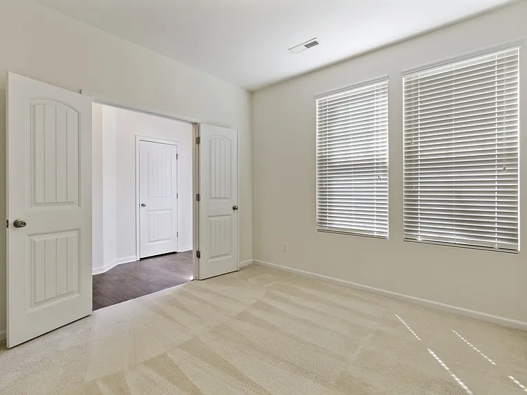 436 Carthage Ct — Photo 7