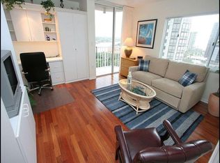 81 Seagate Dr APT 1003, Naples, FL 34103