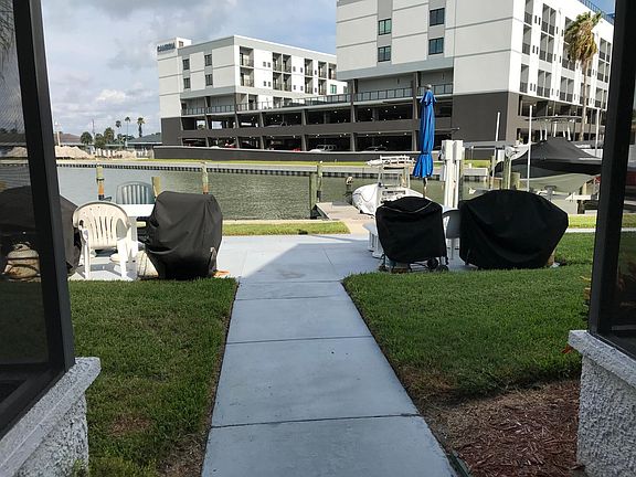 4th image of 210 Medallion Blvd #159E