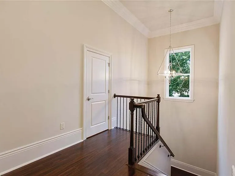 841 Aurora Ave — Photo 13