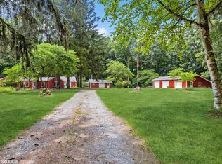 5867 Indian Trl, Three Oaks, MI 49128