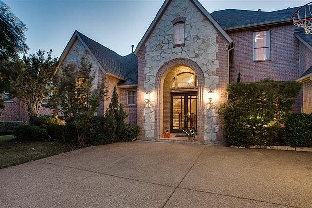 1st image of 5117 Balmoral Ln