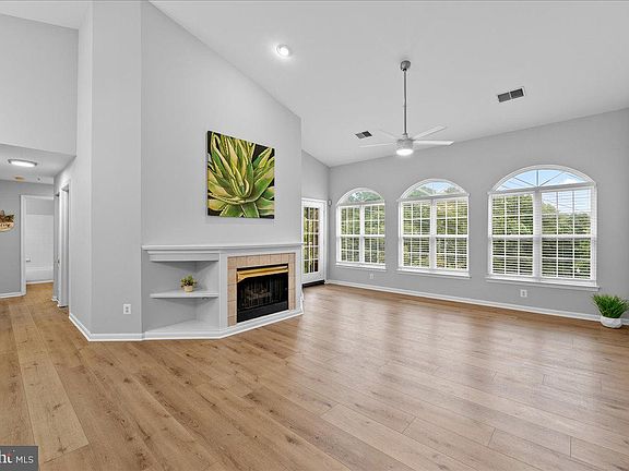 4th image of 6613 Netties Ln Unit L