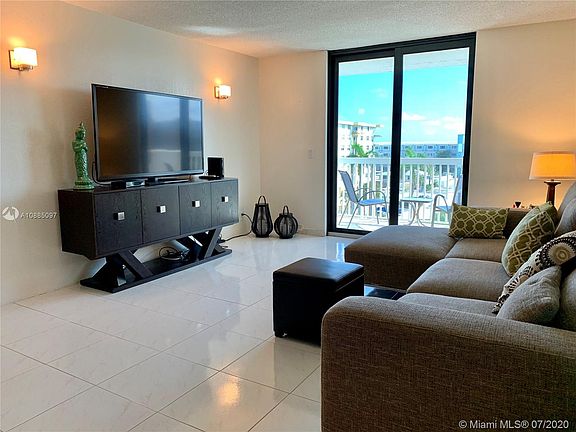 5th image of 1500 S Ocean Dr APT 5J