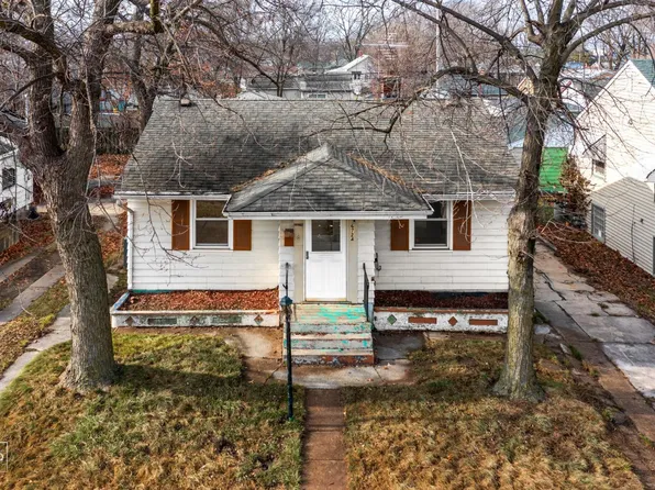 6724 Woodmar Ave, Hammond, IN 46323