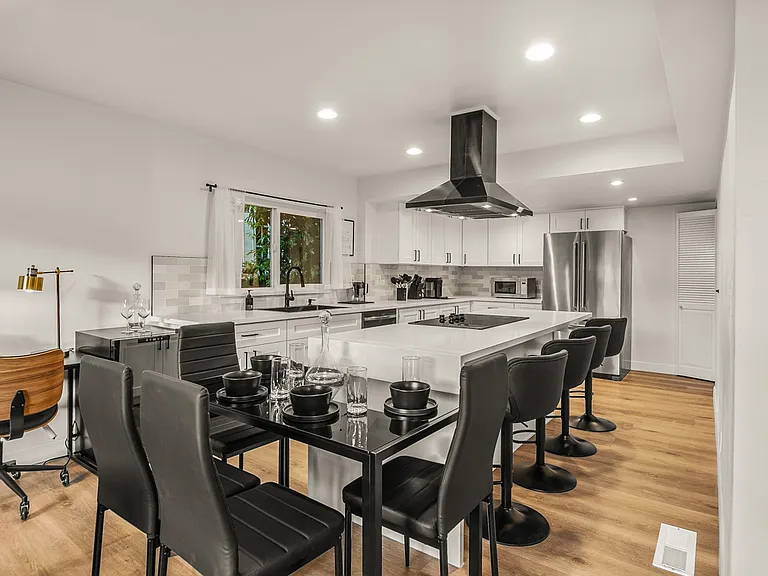2822 Oak Point Dr — Photo 4
