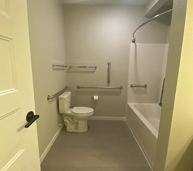 914 15th St N #101 — Photo 7