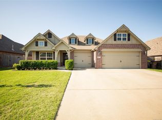 9024 E 138th St S, Bixby, OK 74008