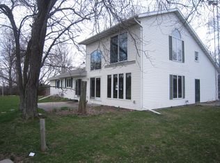 W5996 Gehler Rd, Jefferson, WI 53549