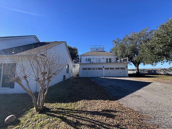 3rd image of 5008 Blaschke Rd