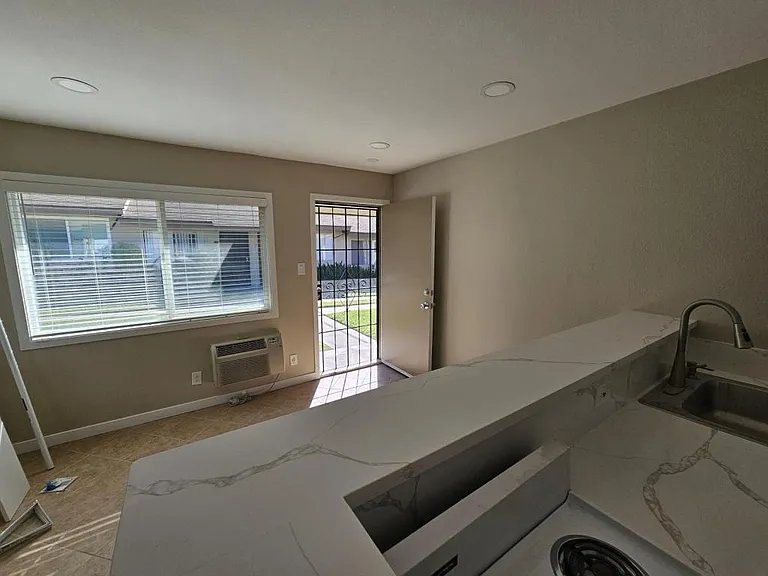 7041 Pickering Ave #9 — Photo 8