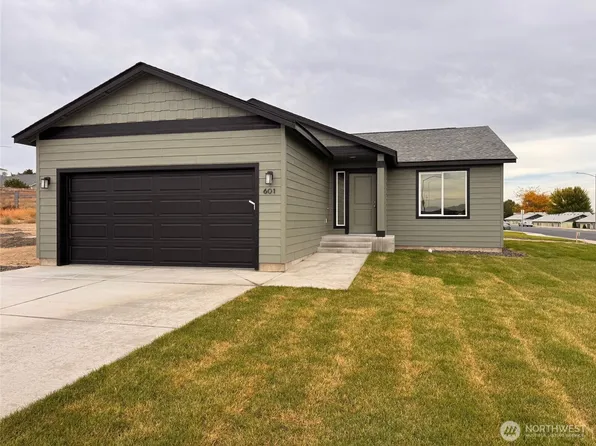 601 Blair Avenue, Royal City, WA 99357