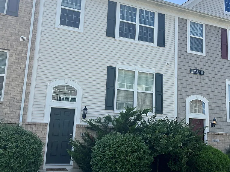 12721 Tamworth Dr — Photo 3