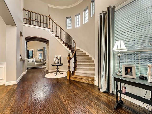 5th image of 10909 Stone House Ln