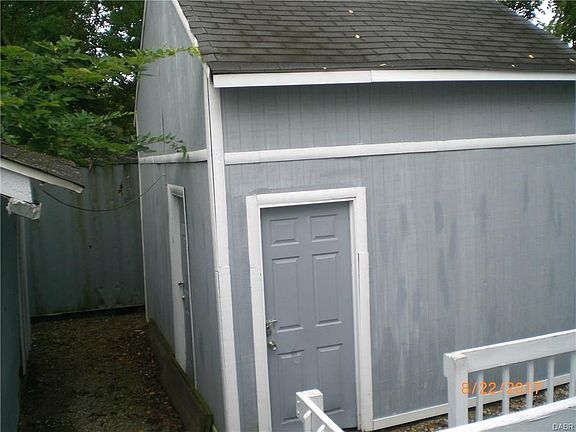 4th image of 8613 N Main St