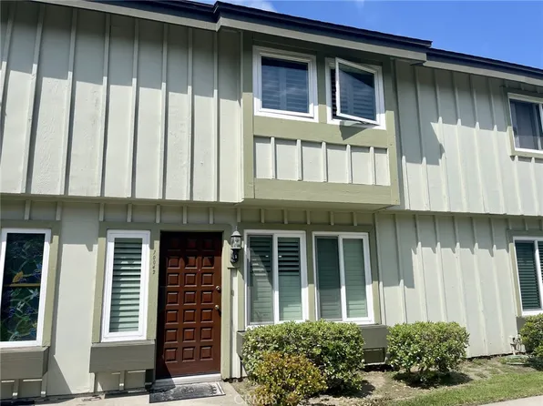 10042 Karmont Ave, South Gate, CA 90280