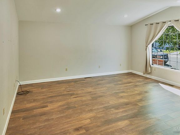 4th image of 1020 Penelope Court