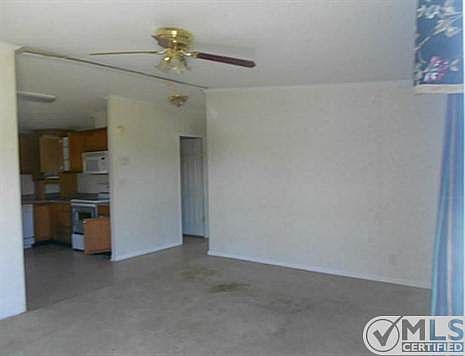3rd image of 205 Ezell St