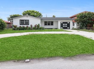 621 SW 12th St, Belle Glade, FL 33430
