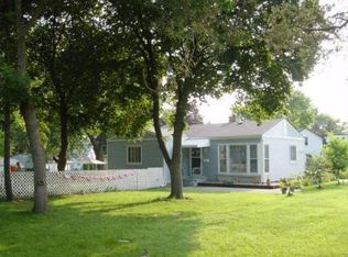 33 Longfield Ave, Northlake, IL 60164