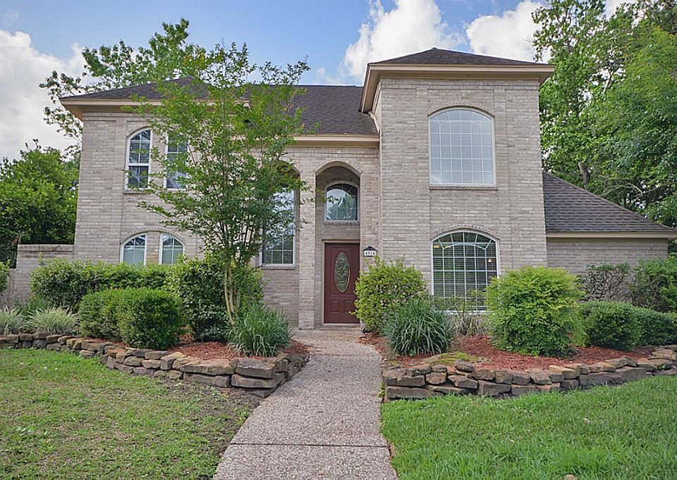 1st image of 4914 Middle Falls Dr