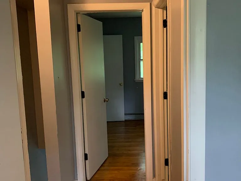 844 Exeter Rd — Photo 12