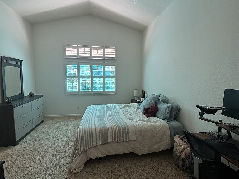 2221 Culpepper St — Photo 8