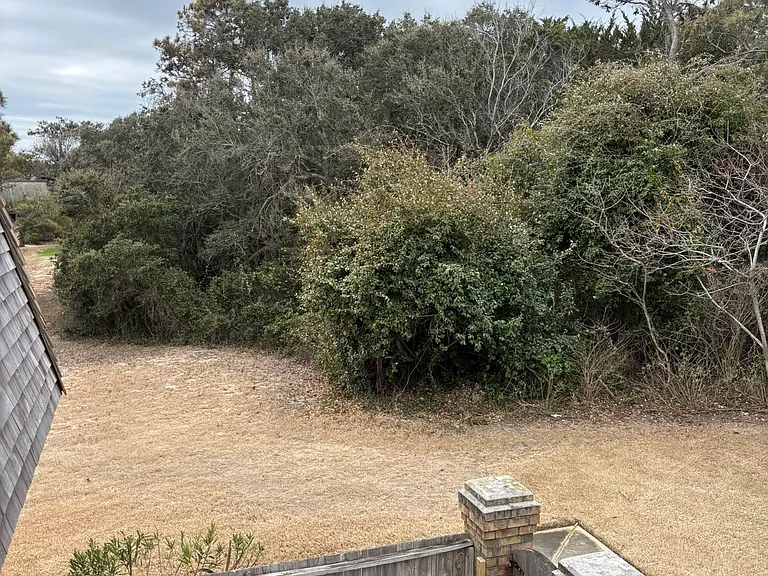 2608 Neptune Way — Photo 3