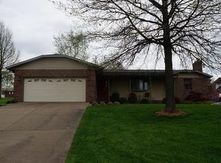 207 Sunrise Cir, Perryville, MO 63775