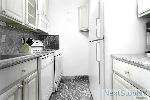 Sold by NextStopNY | media 3