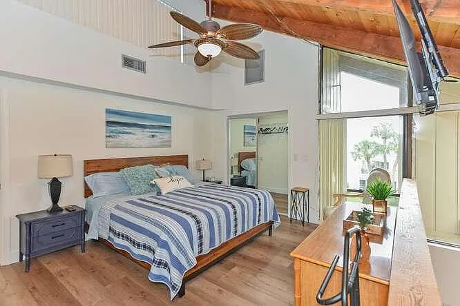 1605 S US Highway 1 #9H — Photo 25