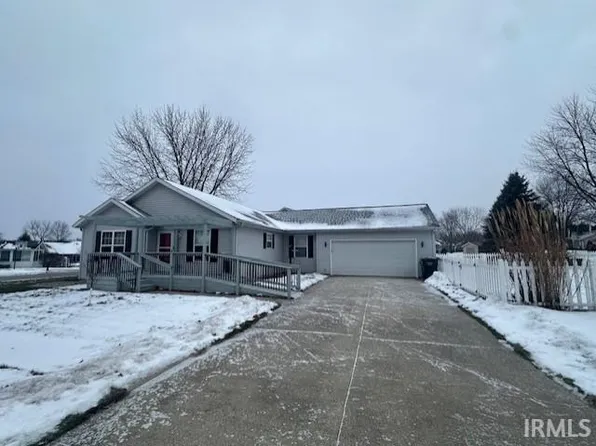 53855 Marshall Dr E, South Bend, IN 46628