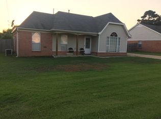 6959 Magnolia Dr, Olive Branch, MS 38654