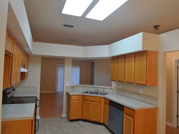 4th image of 627 Buckingham Ct