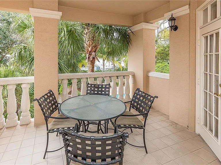 147 Interlachen Ave #202 — Photo 3
