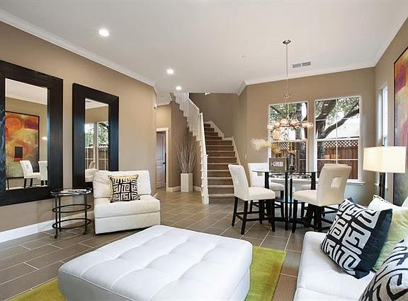 3rd image of 12 Kentfield Ct