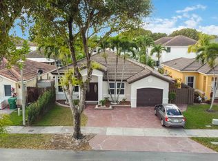 8514 SW 163rd Pl, Miami, FL 33193