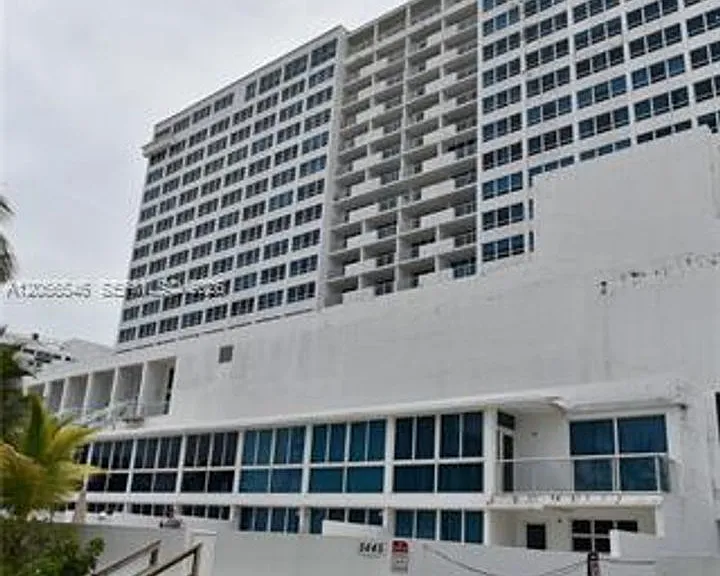 5555 Collins Avenue Cu #8K — Photo 3