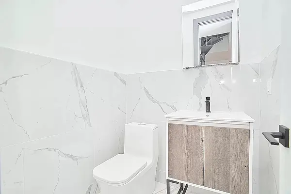 Rented by Douglas Elliman | media 22